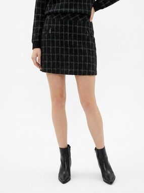 ✌️4 for $20✌️ Mariloup Wolfe knit skirt
